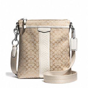 NWT Coach Swing Pack Cross-Body Bag in Khaki